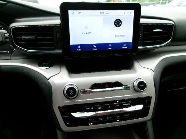 Certified 2023 Ford Explorer XLT w/ Equipment Group 202A AWD/4WD image 11