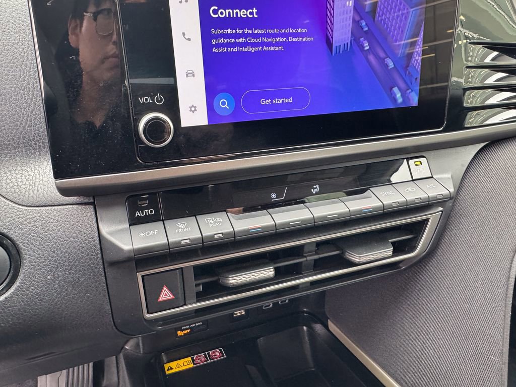 Used 2025 Toyota Camry LE image 23