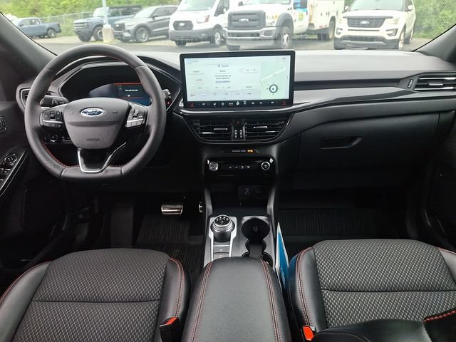 Certified 2023 Ford Escape ST-Line Elite w/ Class II Trailer Tow Package AWD/4WD image 18