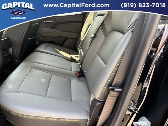 Used 2025 Chevrolet Colorado ZR2 w/ Technology Package AWD/4WD image 18