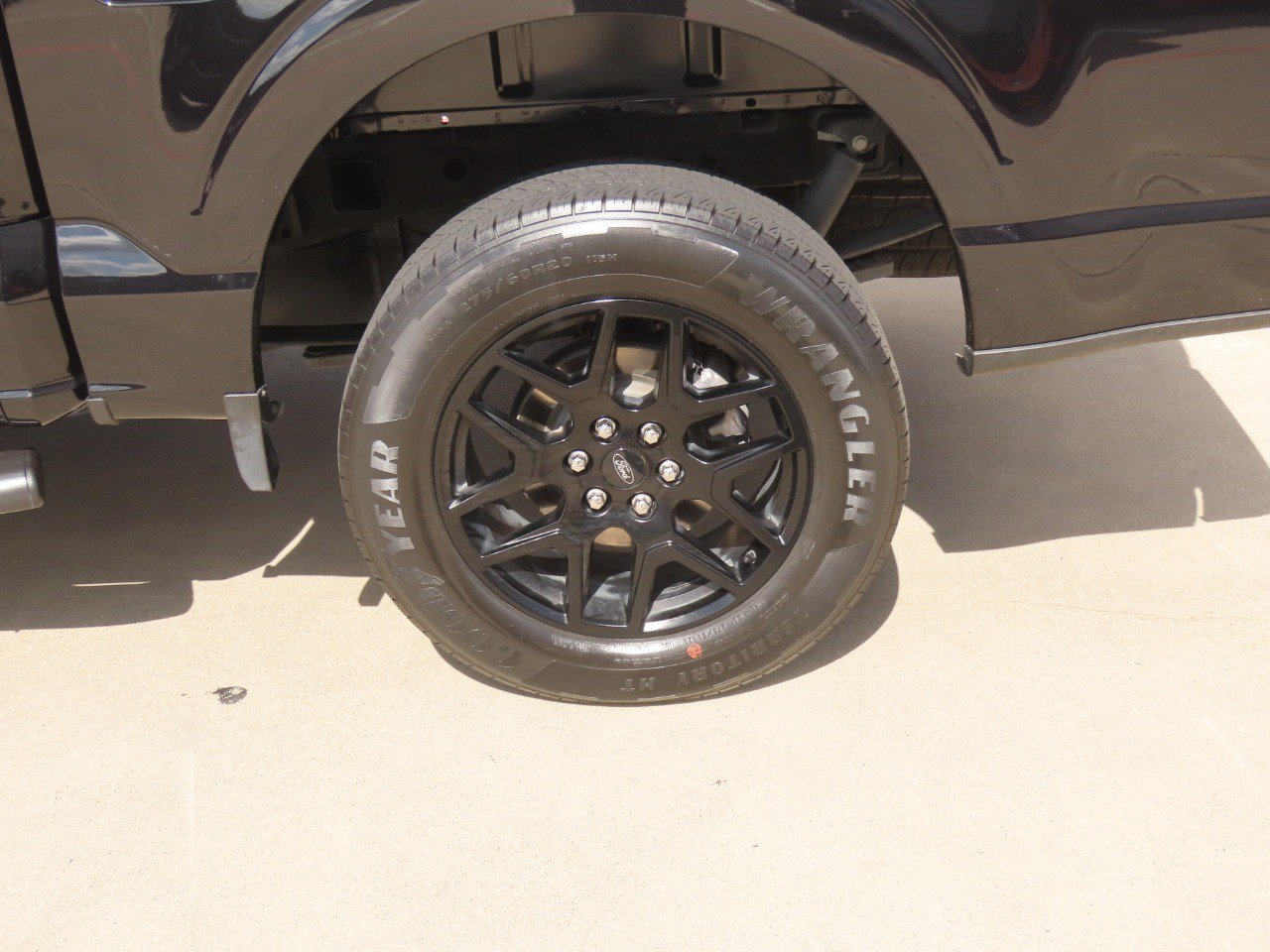 Certified 2023 Ford F150 XL w/ STX Appearance Package AWD/4WD image 17