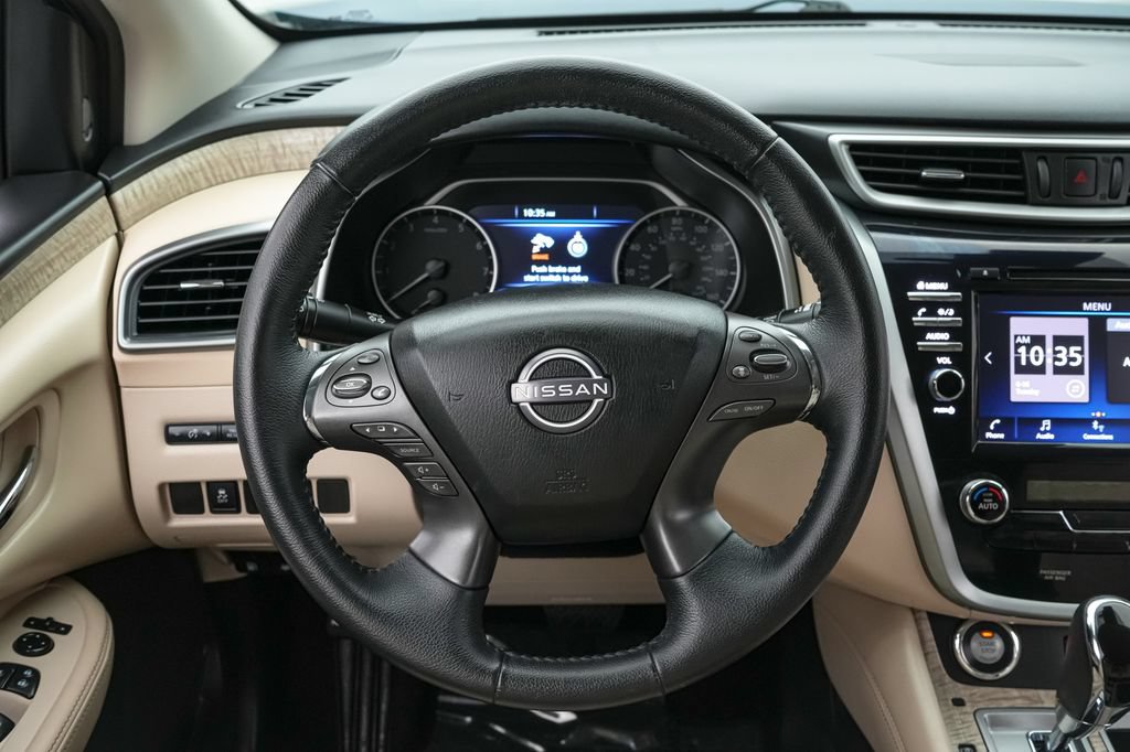 Used 2023 Nissan Murano SV AWD/4WD image 13