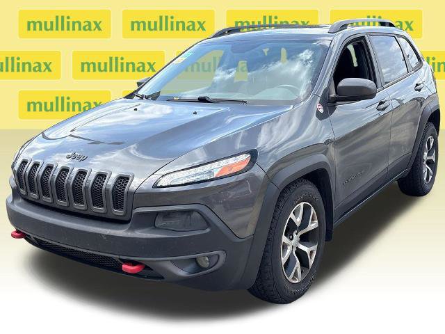 Used 2017 Jeep Cherokee Trailhawk w/ Comfort/Convenience Group AWD/4WD image 12