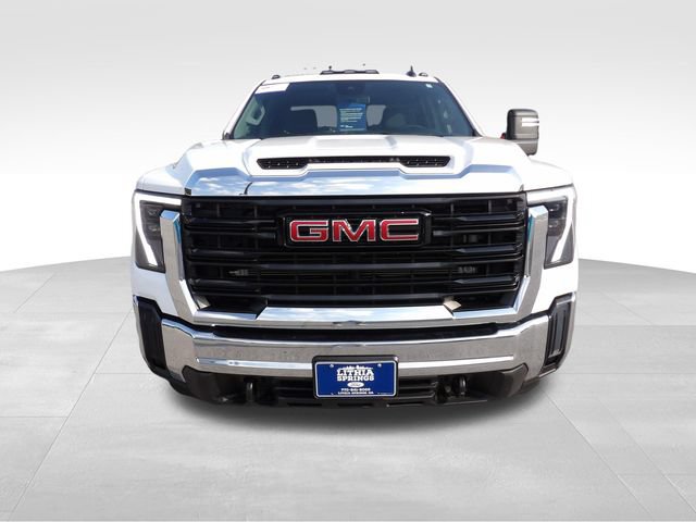 Used 2024 GMC Sierra 2500 Pro AWD/4WD image 2