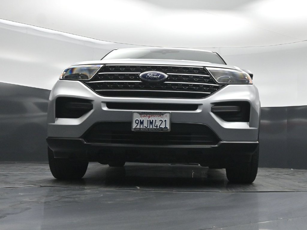 Certified 2020 Ford Explorer XLT RWD image 44