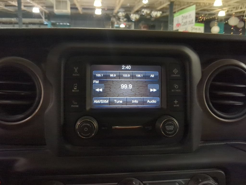 Used 2018 Jeep Wrangler Sport AWD/4WD image 15