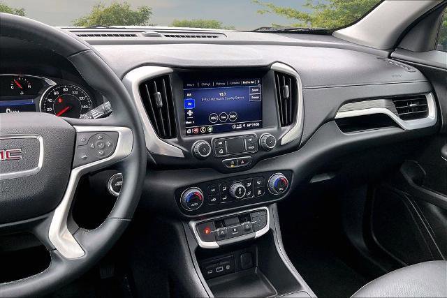 Used 2024 GMC Terrain SLT AWD/4WD image 8