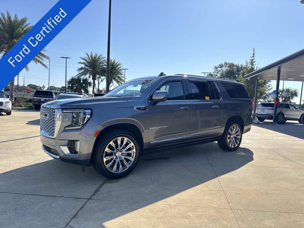 Used 2022 GMC Yukon XL Denali image 4