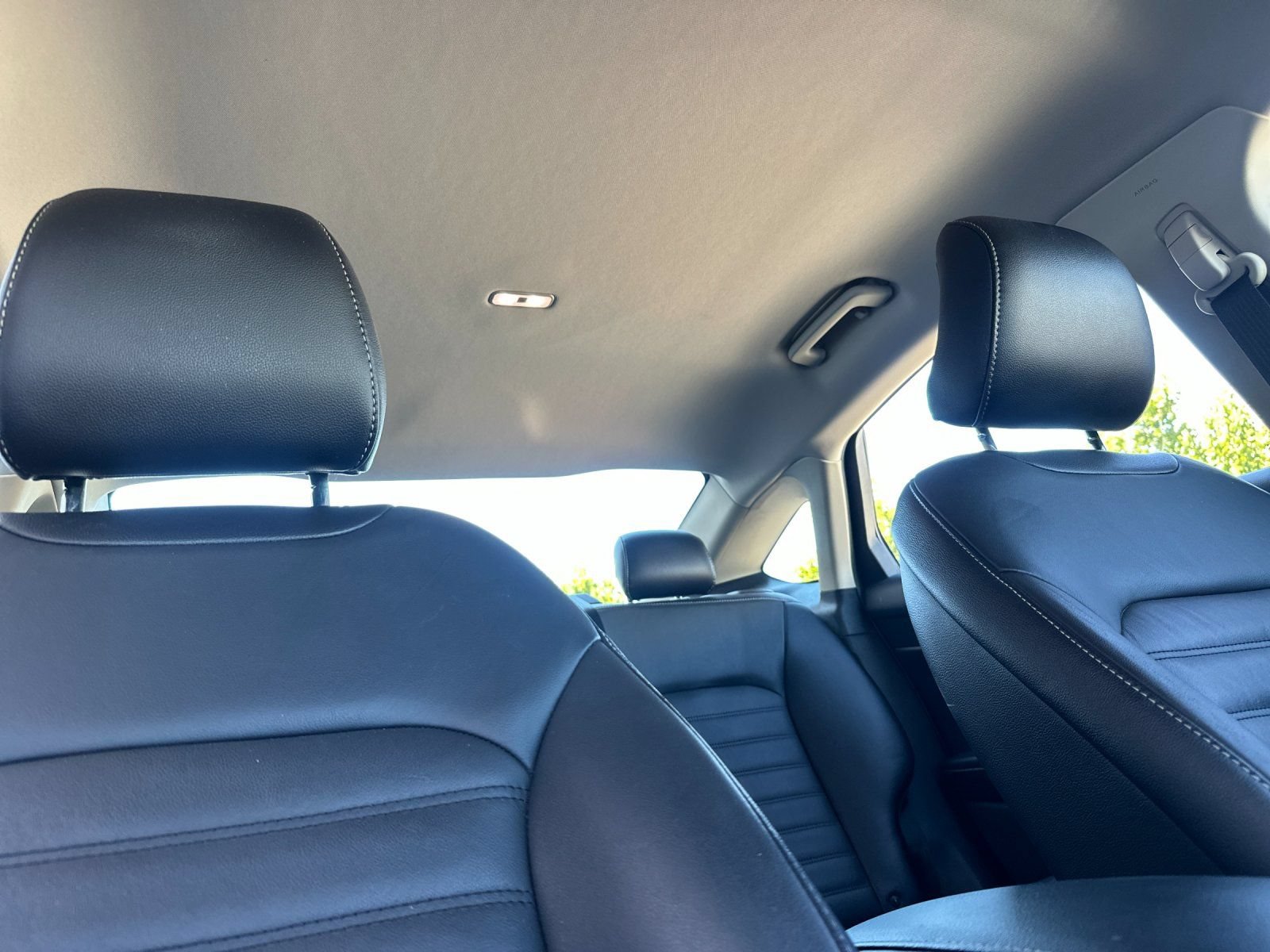 Certified 2018 Ford Fusion SE w/ Fusion SE Technology Package FWD image 17