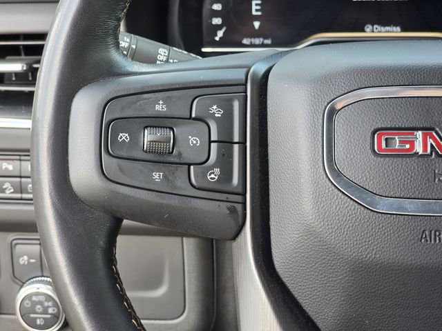 Used 2023 GMC Yukon AT4 w/ Technology Package AWD/4WD image 27