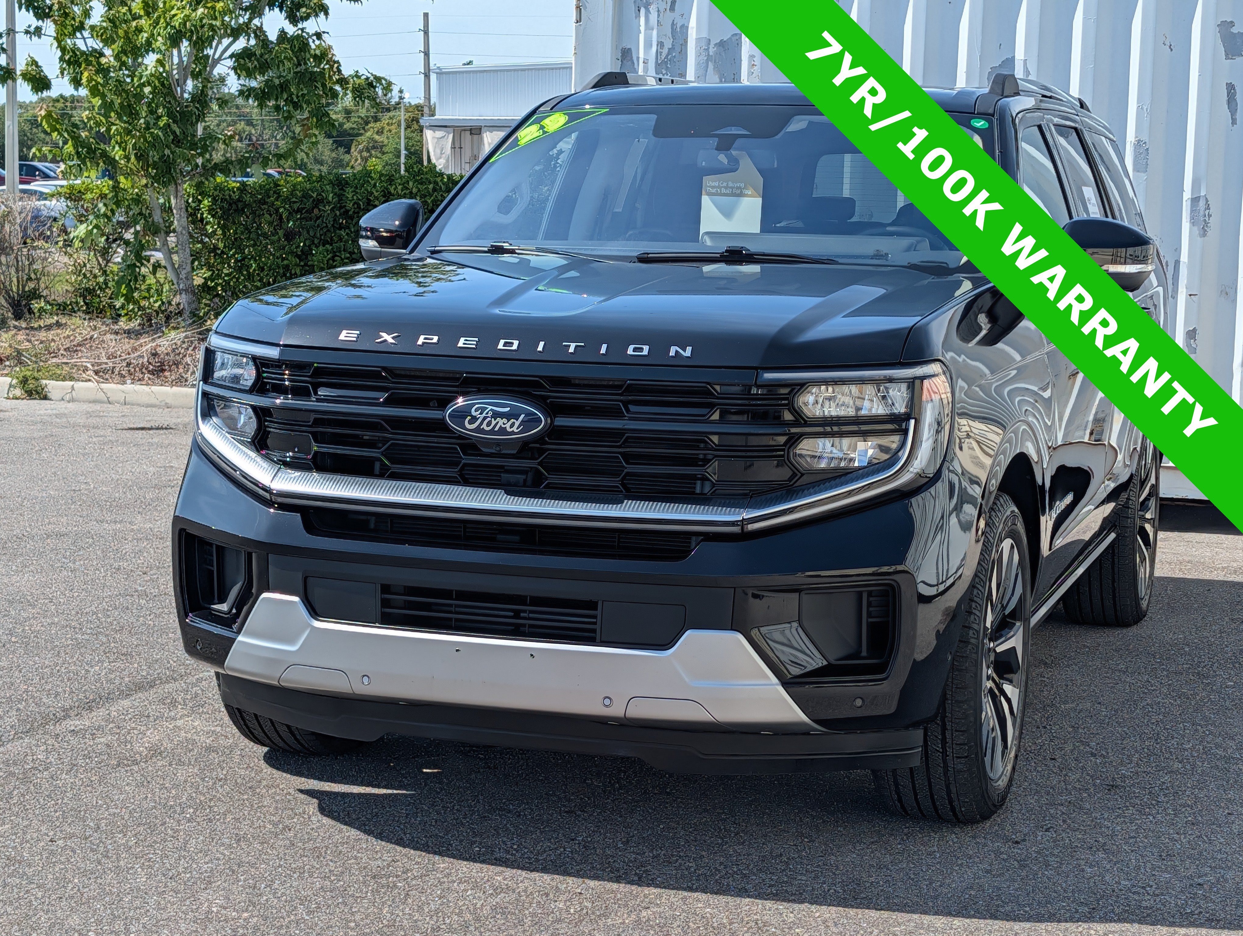 Certified 2025 Ford Expedition Platinum w/ Driver's Package AWD/4WD image 7