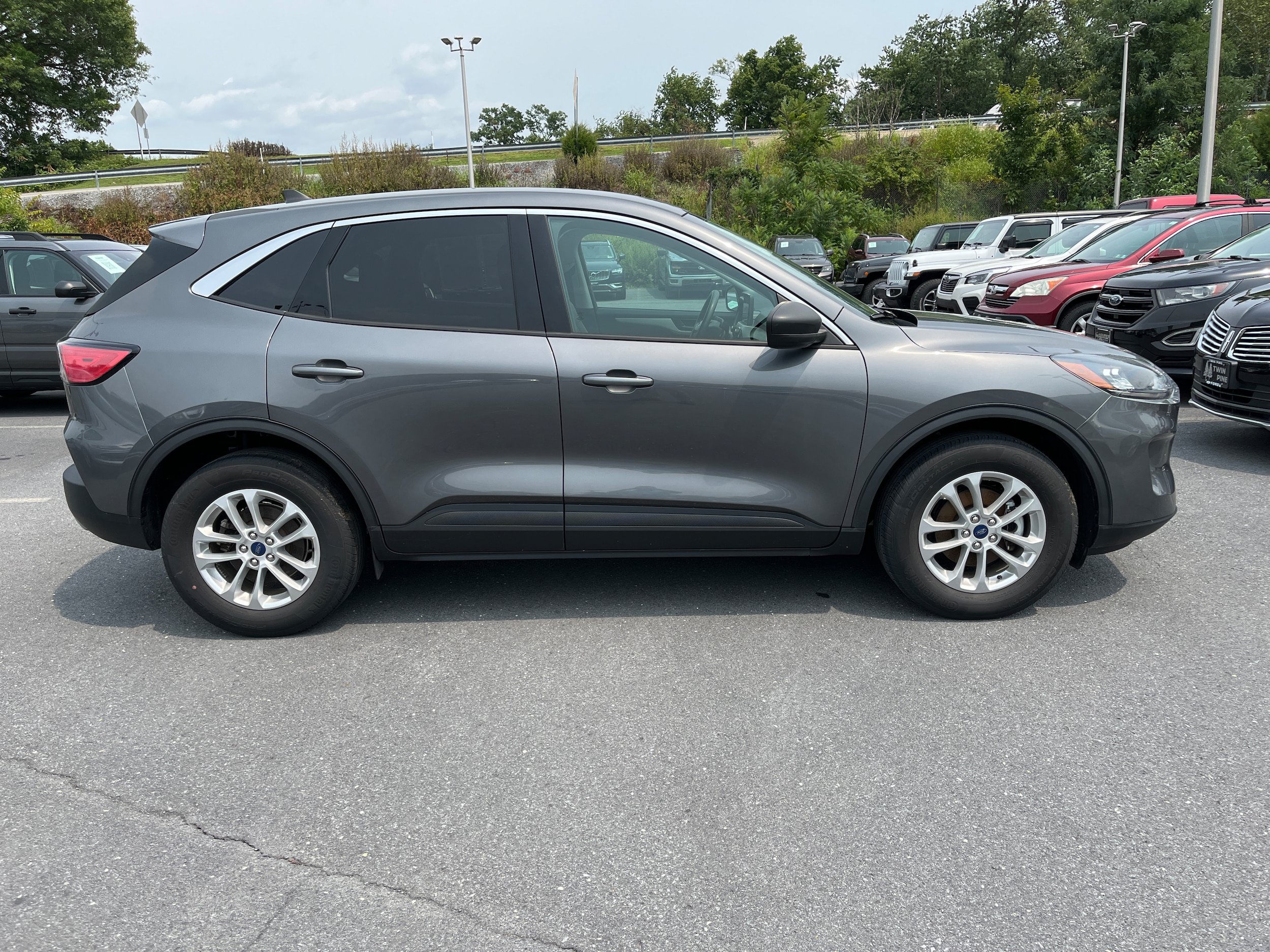 Certified 2022 Ford Escape SE AWD/4WD image 5
