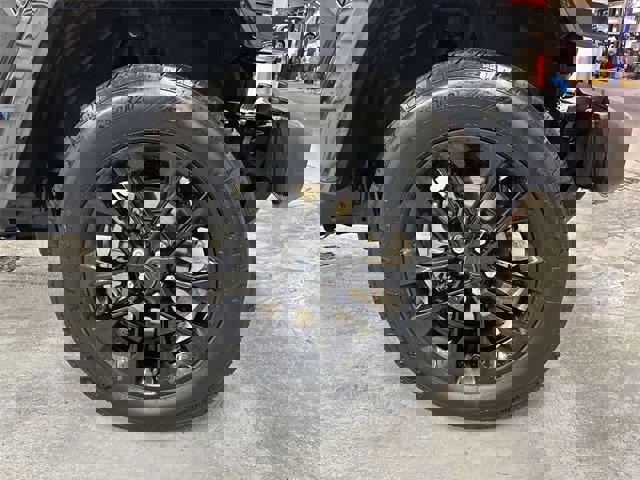 Used 2024 Jeep Wrangler Unlimited Sahara w/ Safety Group image 2