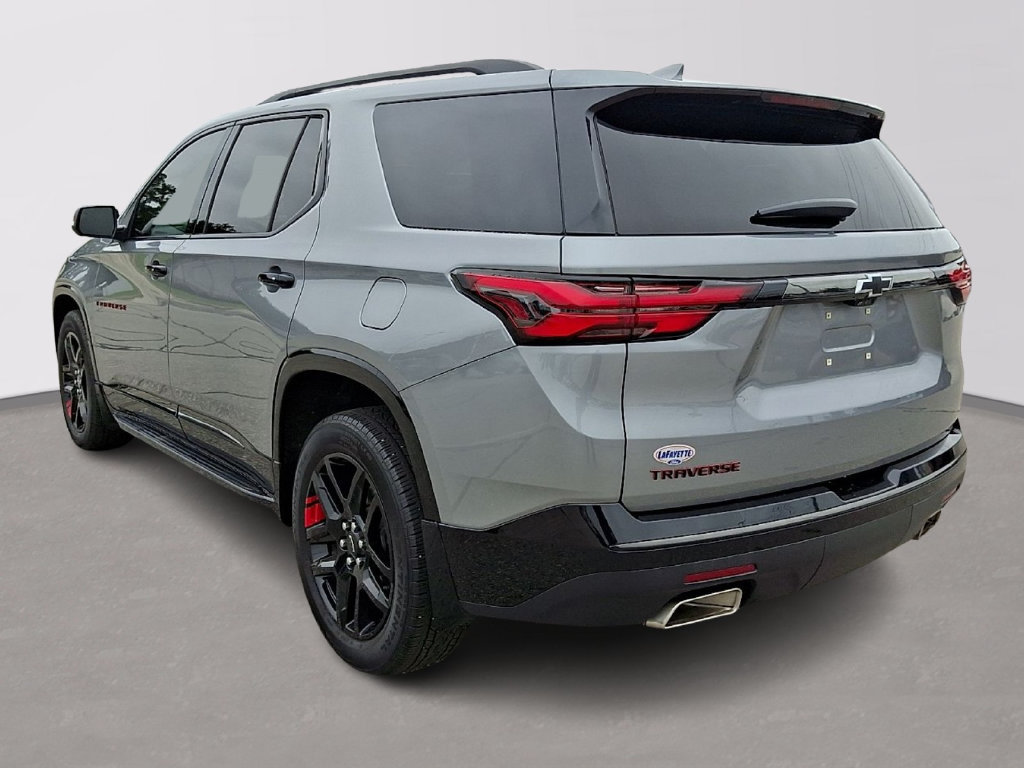 Used 2023 Chevrolet Traverse Premier w/ Redline Edition FWD image 4