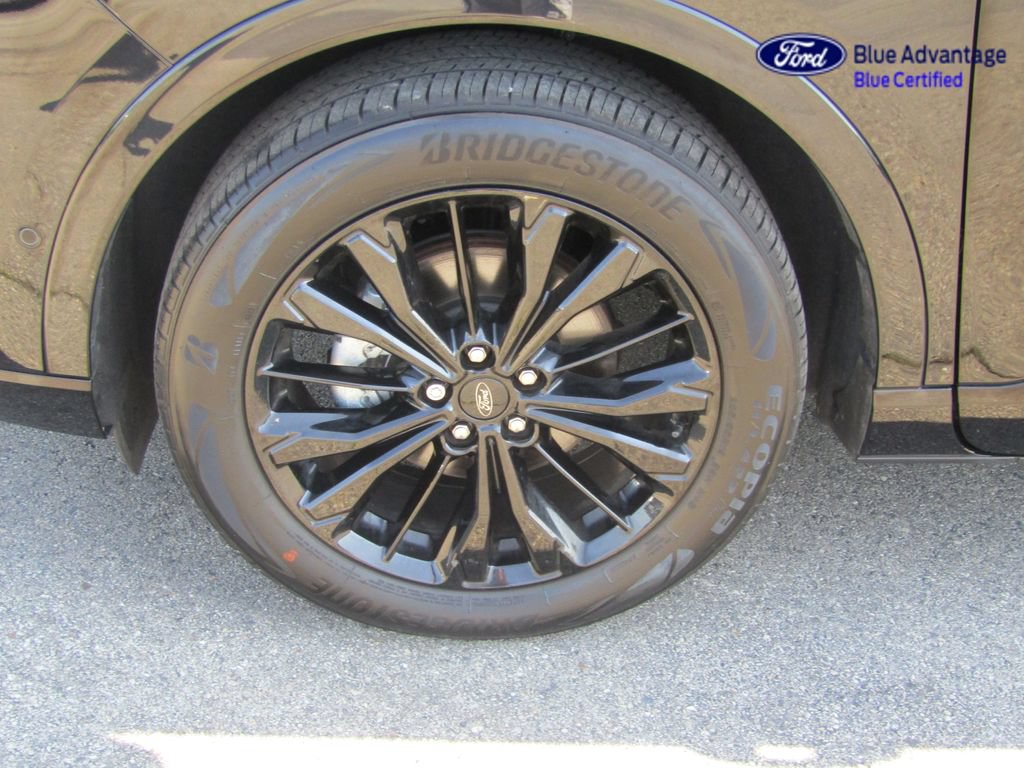 Certified 2024 Ford Escape ST-Line Elite w/ Premium Technology Package AWD/4WD image 11