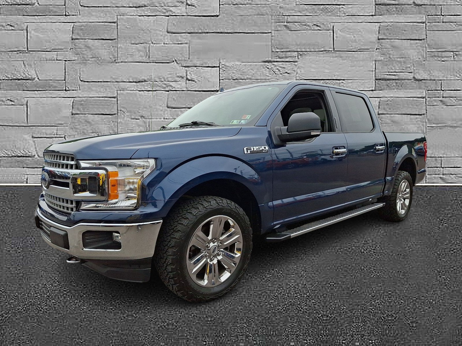 Certified 2018 Ford F150 XLT w/ Equipment Group 302A Luxury AWD/4WD image 5