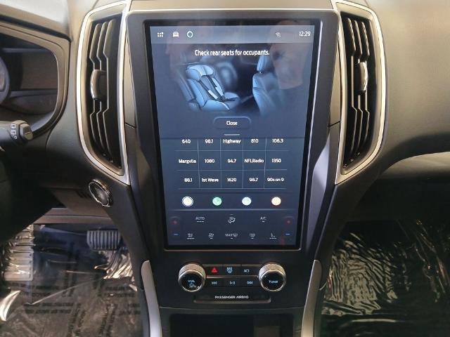 Certified 2024 Ford Edge SEL w/ Convenience Package image 15
