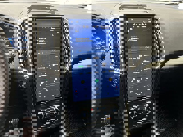 Certified 2024 Ford Edge SE w/ Cargo Accessory Package image 23