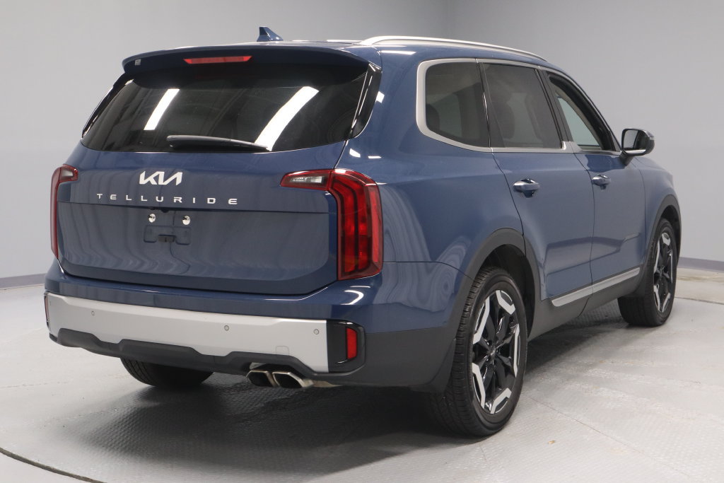 Used 2023 Kia Telluride S w/ S Sunroof Package FWD image 11