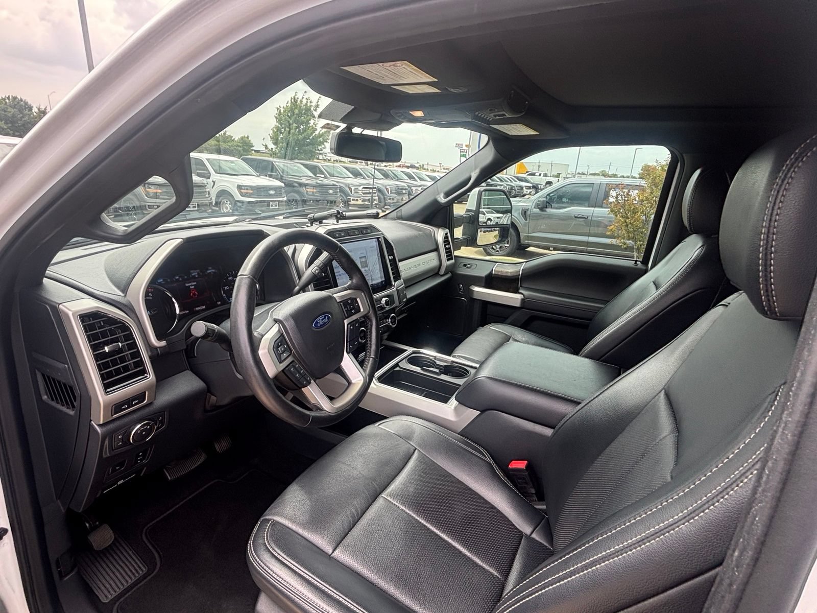 Certified 2022 Ford F250 Lariat w/ Tremor Off-Road Package AWD/4WD image 20