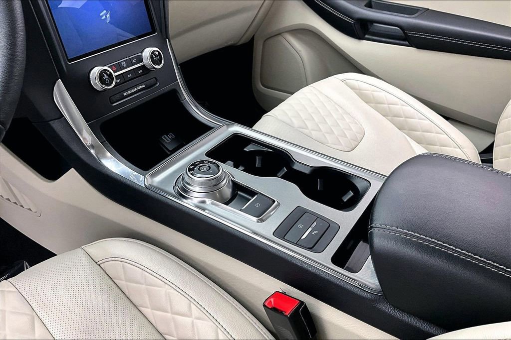 Certified 2024 Ford Edge Titanium w/ Equipment Group 301A image 15