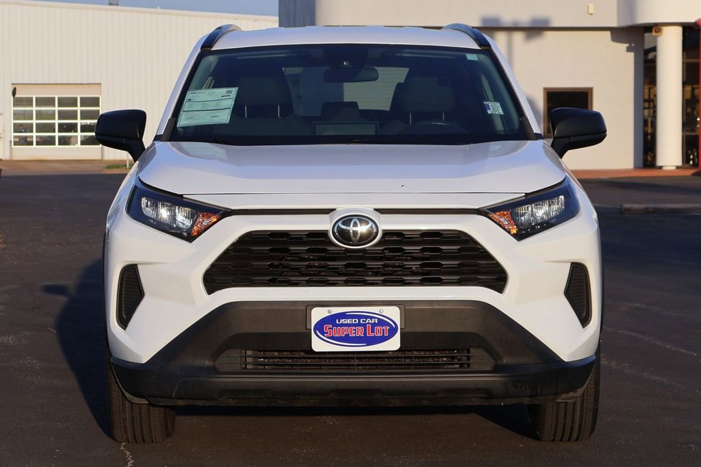 Used 2021 Toyota RAV4 LE FWD image 7