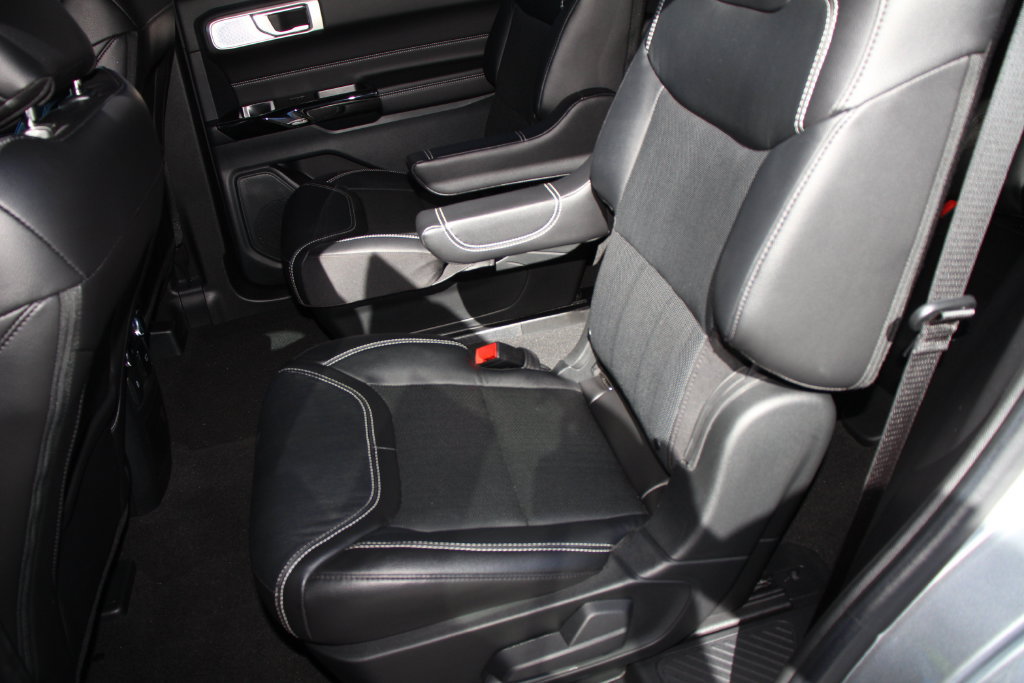 Certified 2023 Ford Explorer ST w/ Equipment Group 401A AWD/4WD image 21