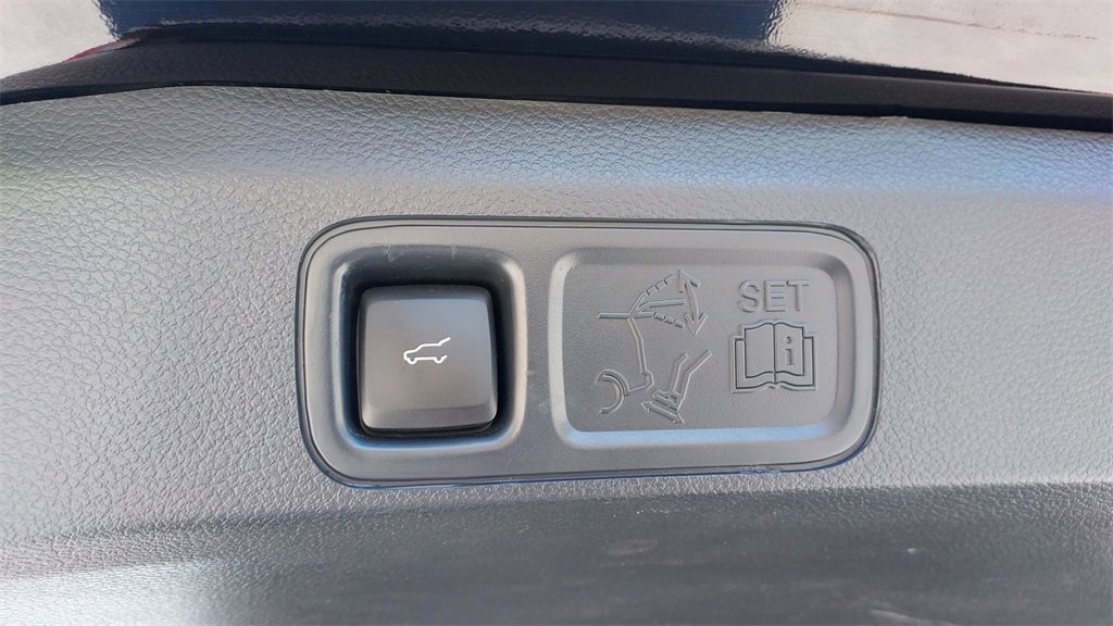 Certified 2022 Ford Expedition Platinum image 29