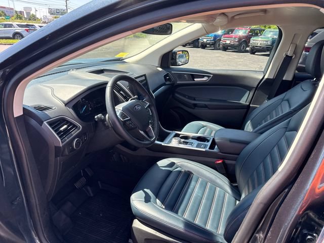 Certified 2024 Ford Edge SEL w/ Sport Appearance Package AWD/4WD image 12