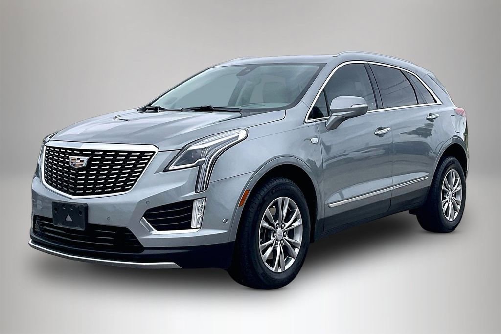 Used 2023 Cadillac XT5 Premium Luxury w/ Technology Package FWD image 2