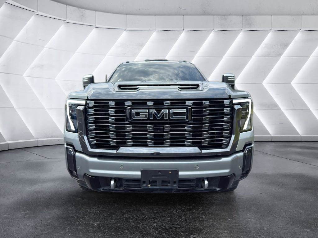 Used 2024 GMC Sierra 2500 Denali Ultimate w/ Max Trailering Package AWD/4WD image 2