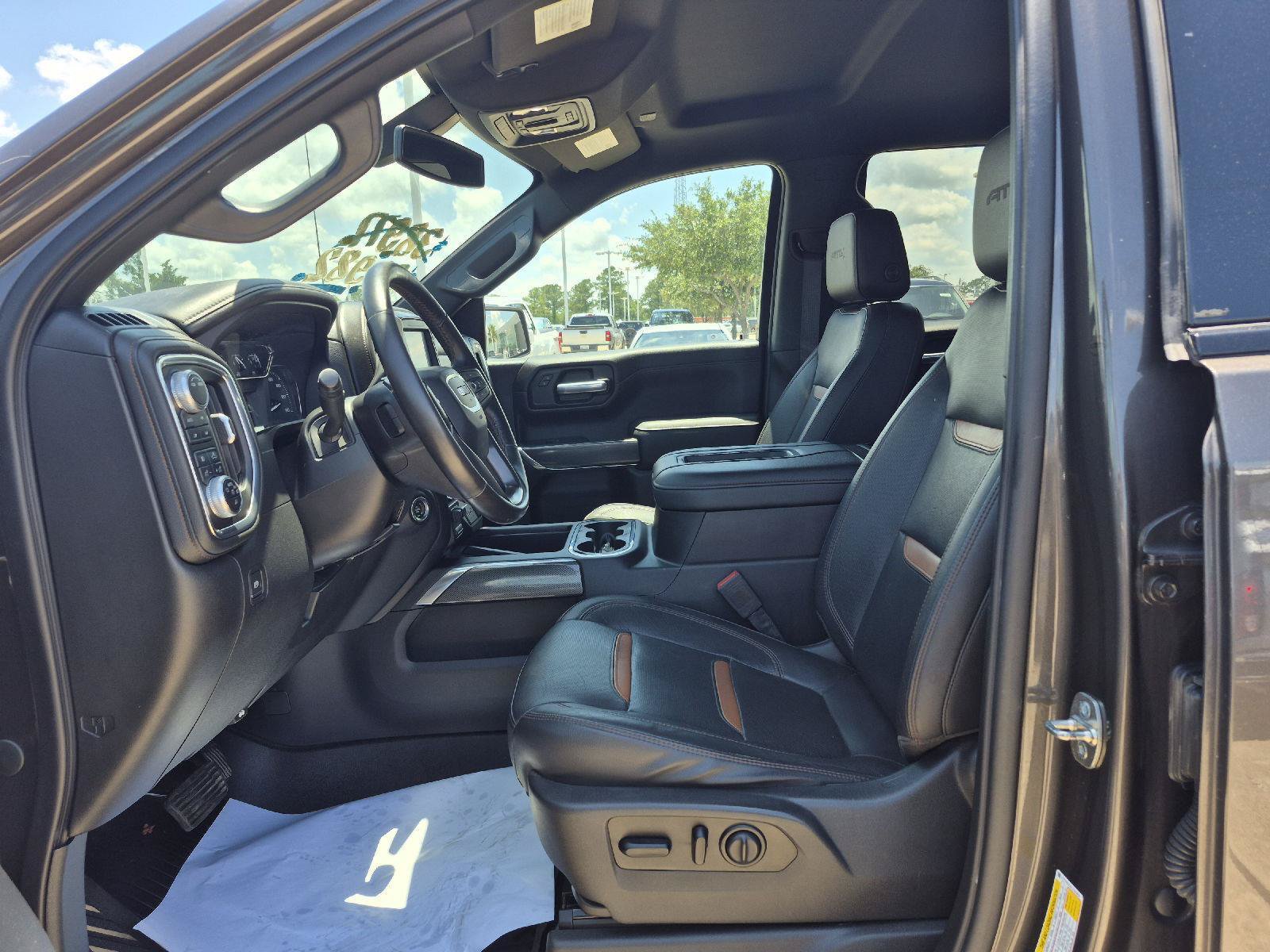 Used 2020 GMC Sierra 1500 AT4 w/ AT4 Premium Package AWD/4WD image 2