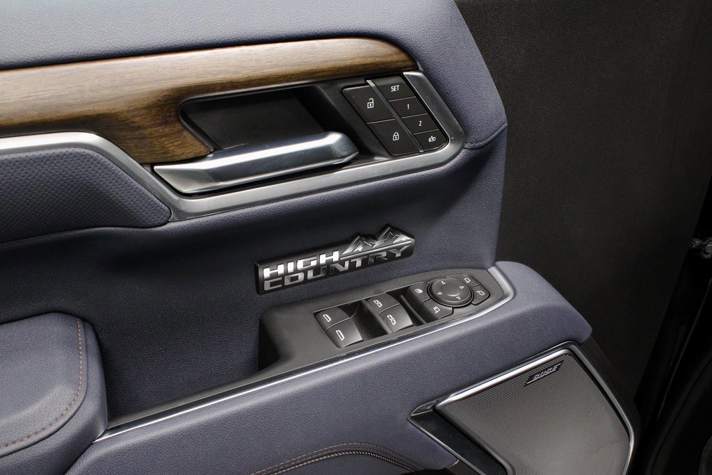 Used 2025 Chevrolet Silverado 1500 High Country w/ Technology Package image 26