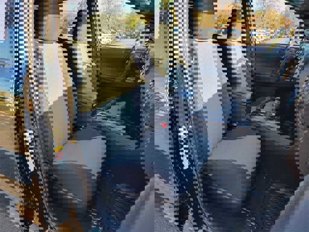 Used 2020 Toyota Tacoma TRD Sport image 15