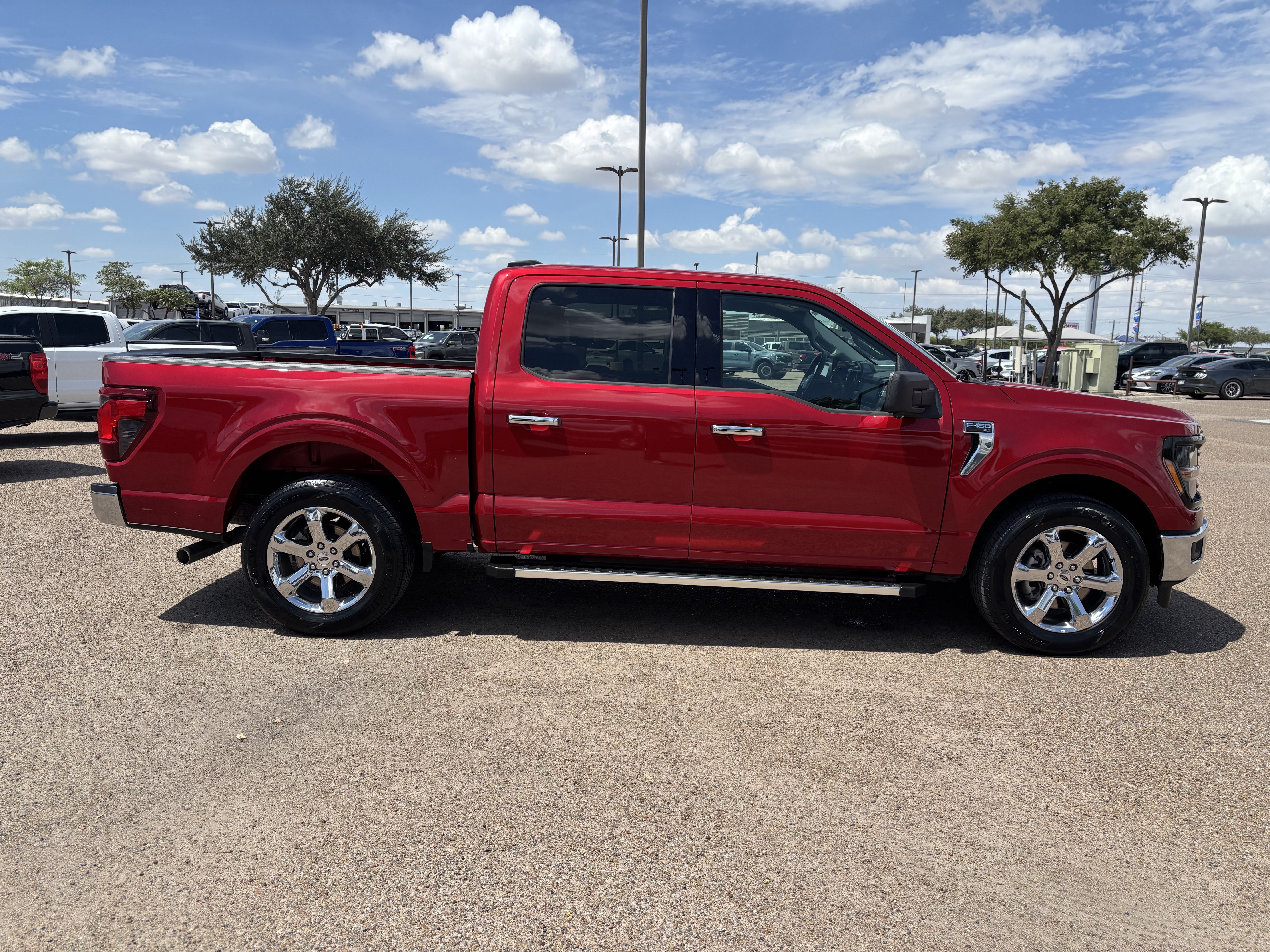 Certified 2024 Ford F150 XLT w/ Mobile Office Package RWD image 4