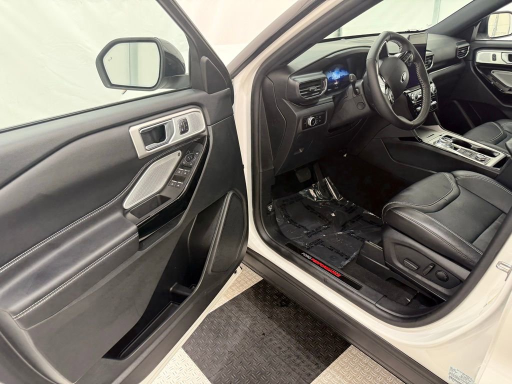 Certified 2023 Ford Explorer ST w/ Equipment Group 401A image 31