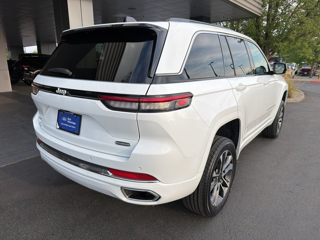 Used 2024 Jeep Grand Cherokee Overland AWD/4WD image 12