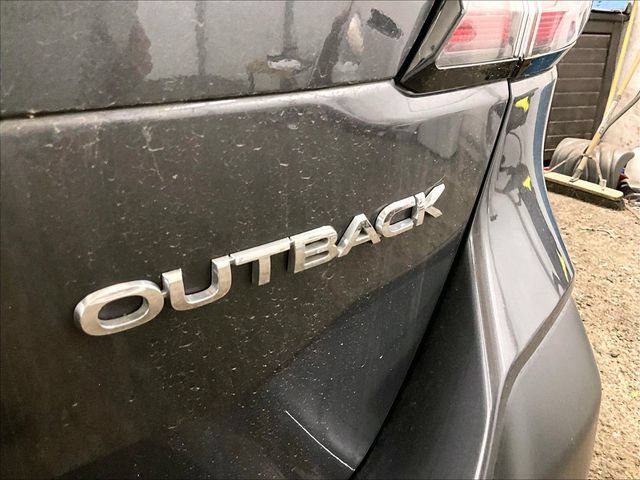 Used 2022 Subaru Outback Limited AWD/4WD image 13