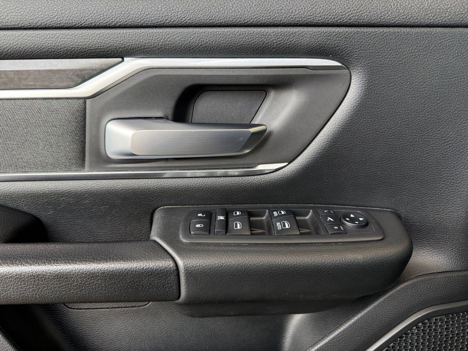 Used 2019 RAM 1500 Big Horn AWD/4WD image 13