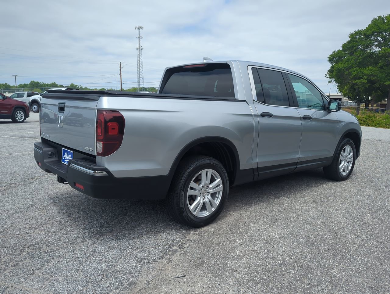 Used 2017 Honda Ridgeline RT image 3