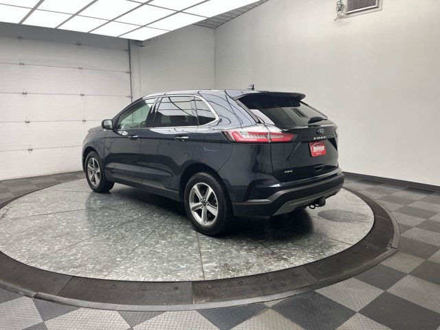 Certified 2024 Ford Edge SEL w/ Convenience Package AWD/4WD image 2