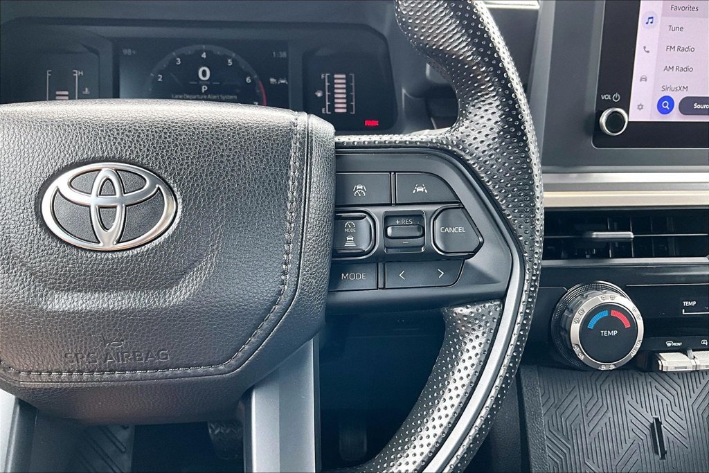 Used 2025 Toyota Tacoma SR5 AWD/4WD image 20