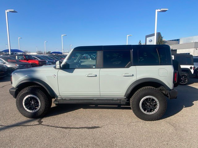 Certified 2024 Ford Bronco Outer Banks w/ Sasquatch Package AWD/4WD image 8