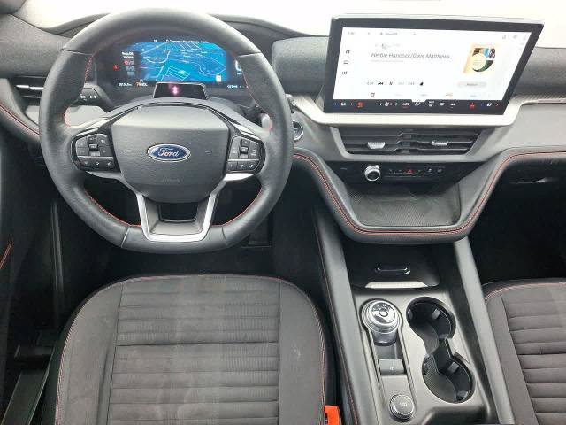 Certified 2025 Ford Explorer ST-Line AWD/4WD image 27