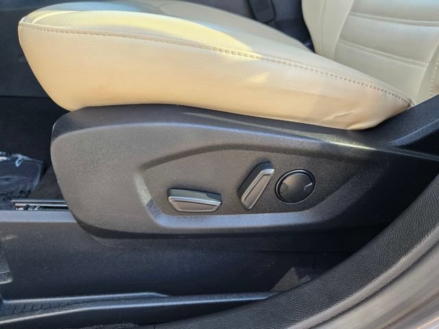 Certified 2024 Ford Edge SEL AWD/4WD image 12