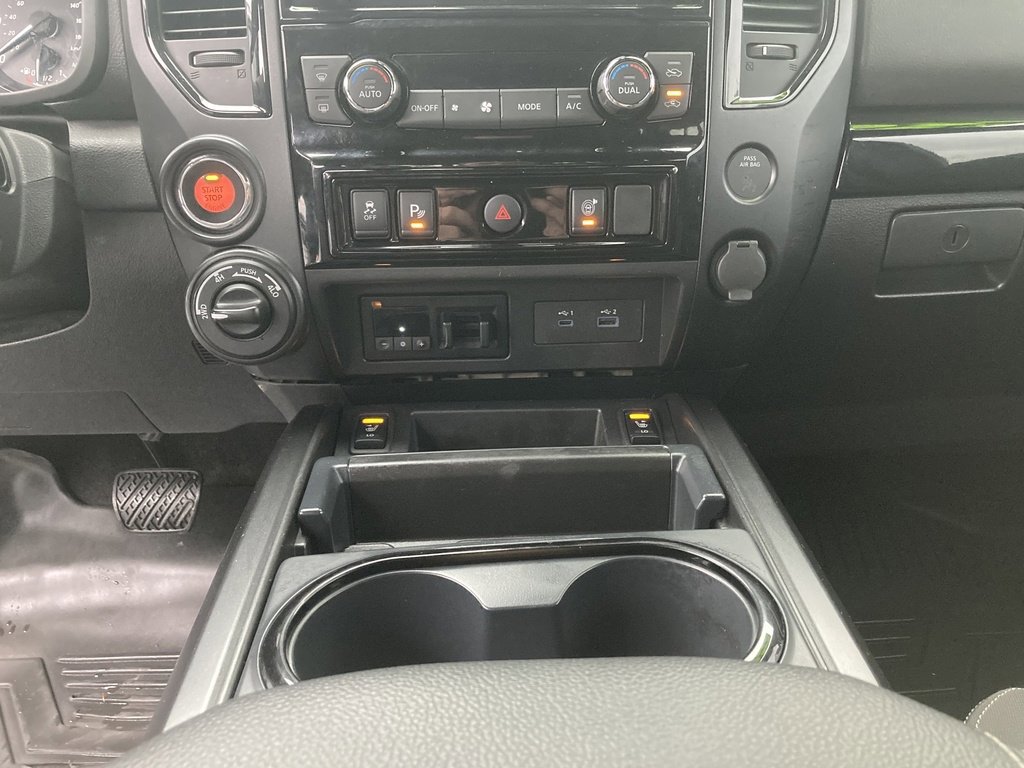 Used 2023 Nissan Titan SV w/ SV Convenience Package image 29