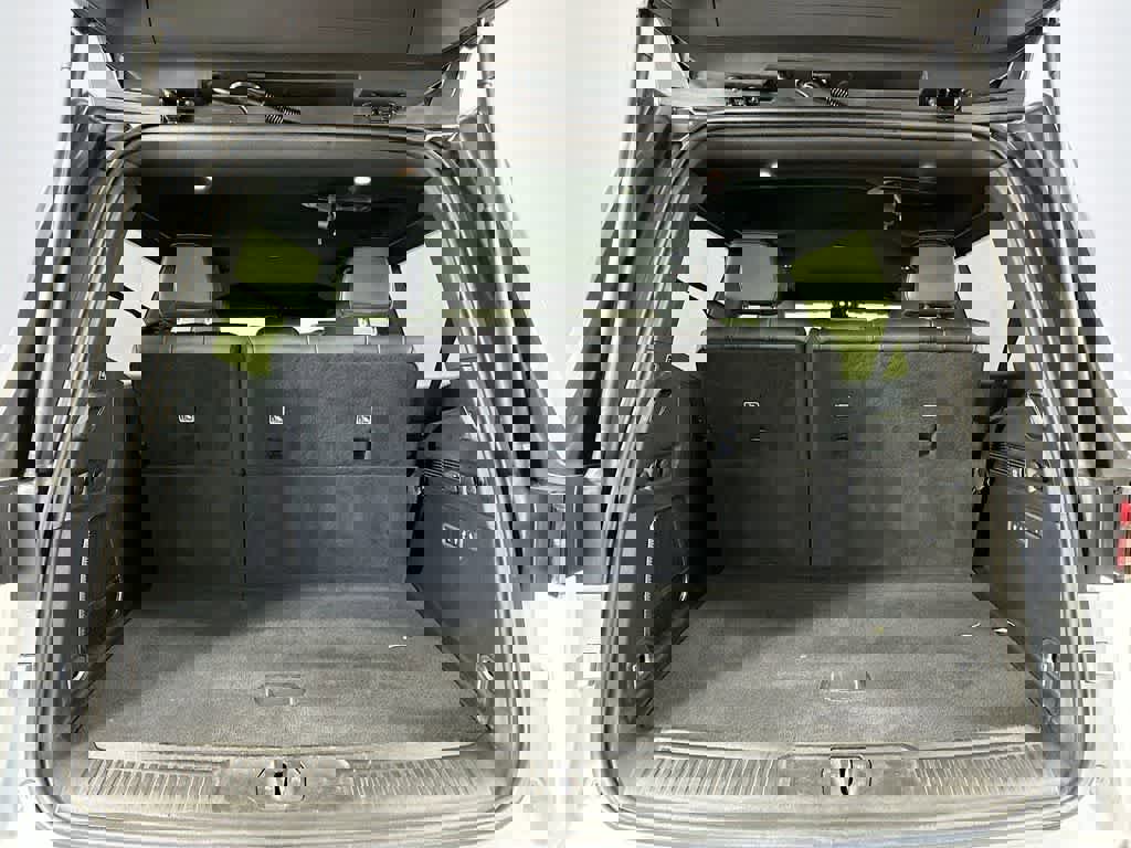 Used 2023 Jeep Wagoneer Series III w/ Preferred Equipment Group image 21