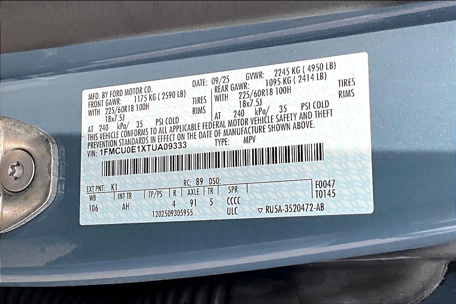 Certified 2026 Ford Escape SE w/ PHEV Premium Package FWD image 35