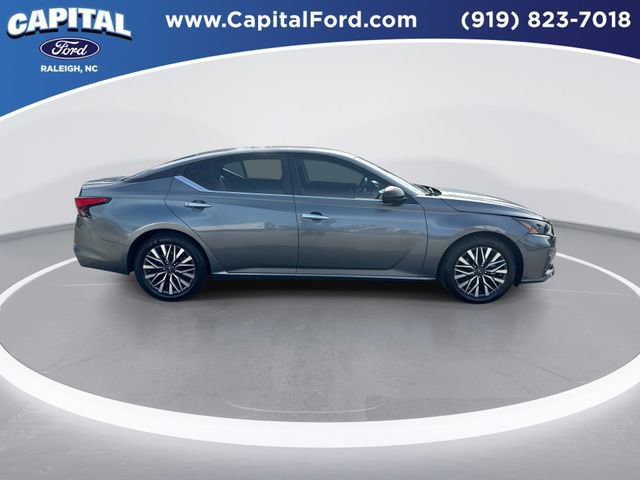 Used 2024 Nissan Altima 2.5 SV image 7