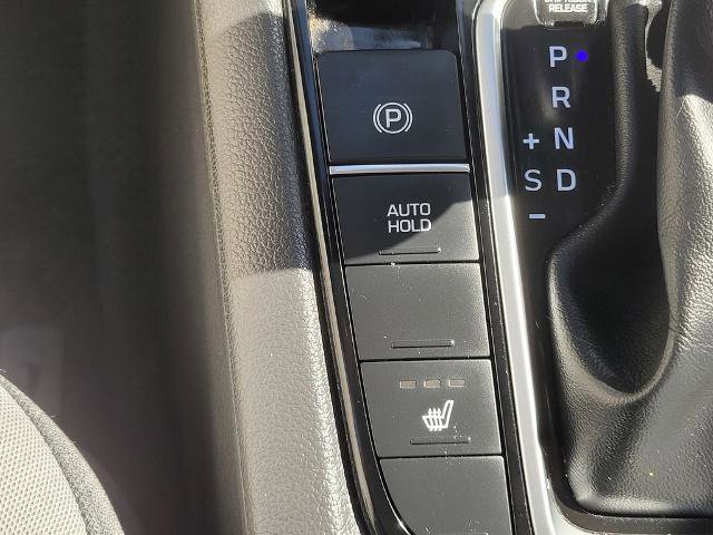 Used 2022 Hyundai Ioniq SE FWD image 22